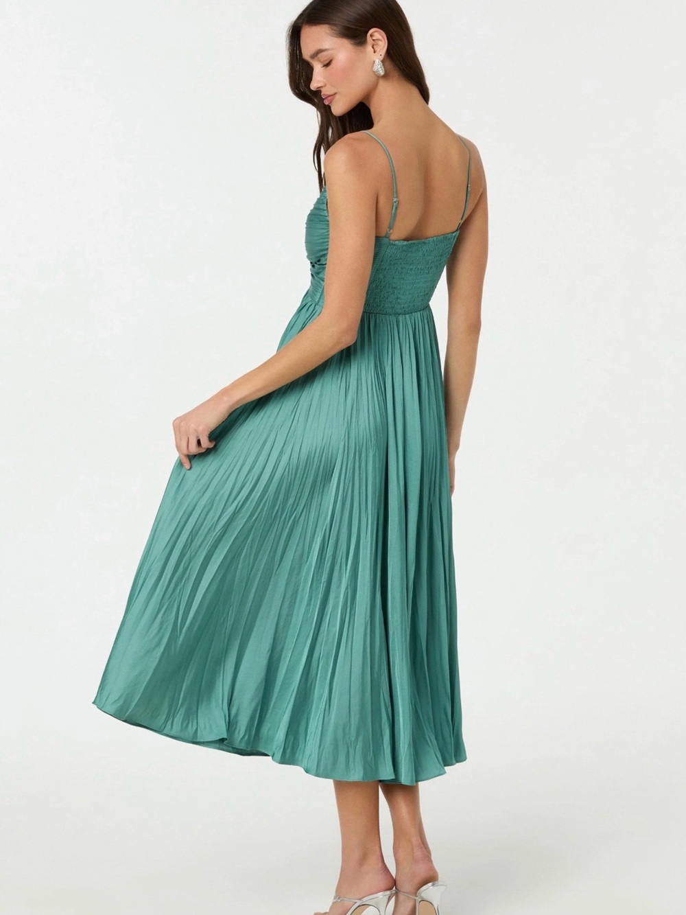 ASTR The Label Maeve Pleated Midi Dress - Picture 2 of 4